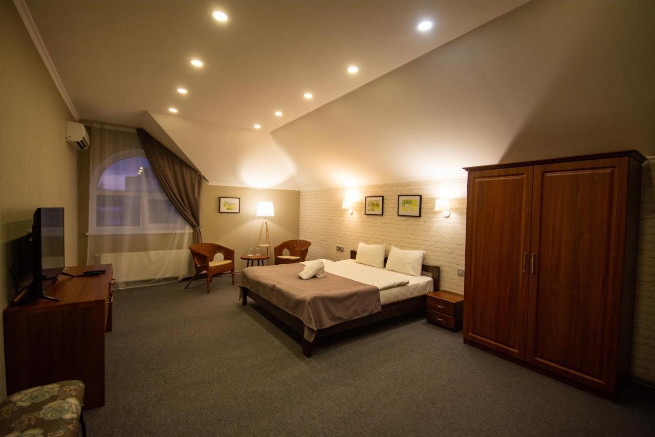 Hotel Три Сімки Vyšhorod Exteriér fotografie