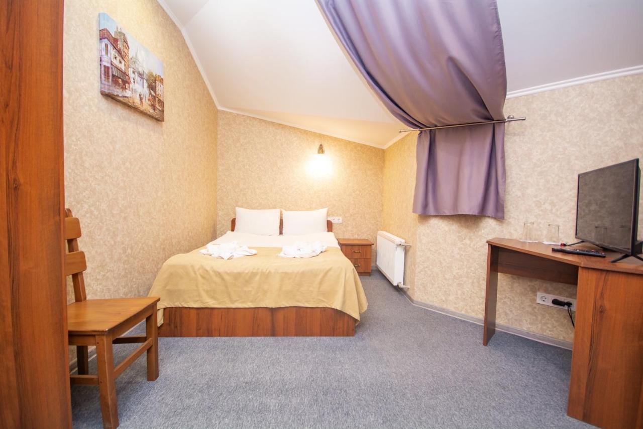 Hotel Три Сімки Vyšhorod Exteriér fotografie