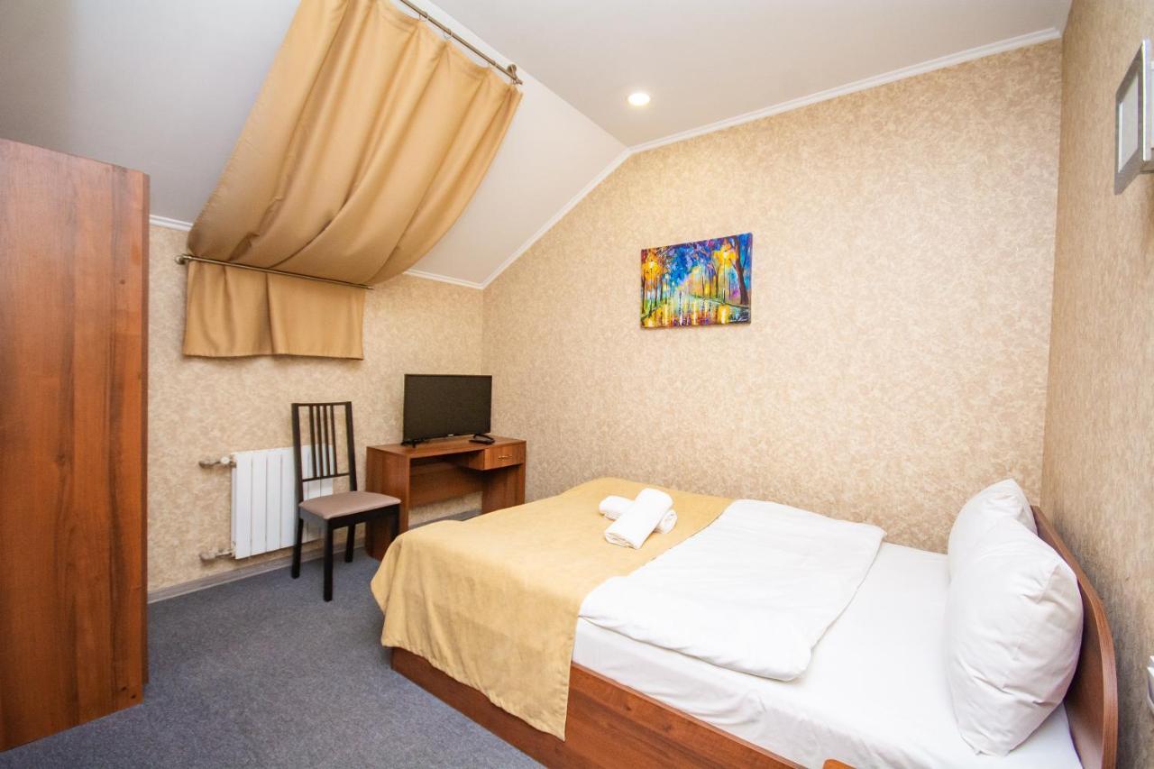 Hotel Три Сімки Vyšhorod Exteriér fotografie