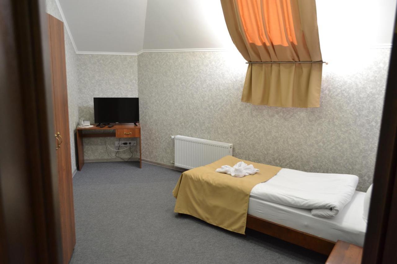 Hotel Три Сімки Vyšhorod Exteriér fotografie