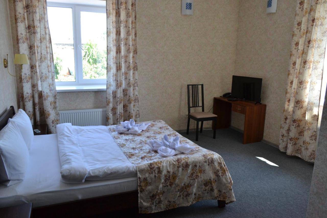 Hotel Три Сімки Vyšhorod Exteriér fotografie