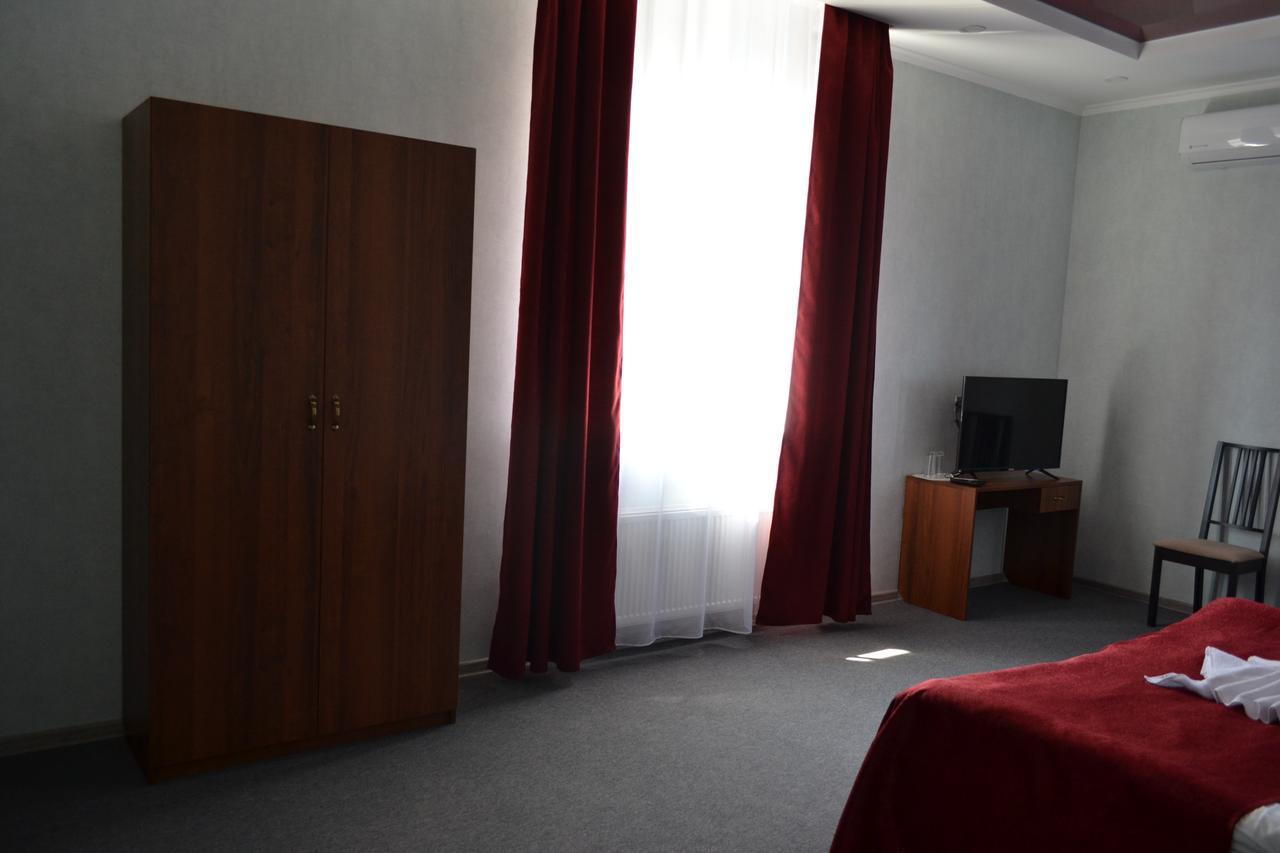 Hotel Три Сімки Vyšhorod Exteriér fotografie